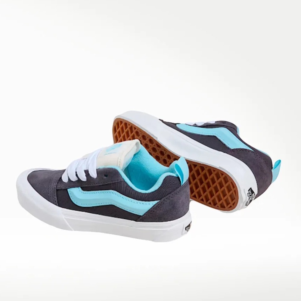 Vans Knu Skool
Boys' Grade School sku #: VN000D2TY31